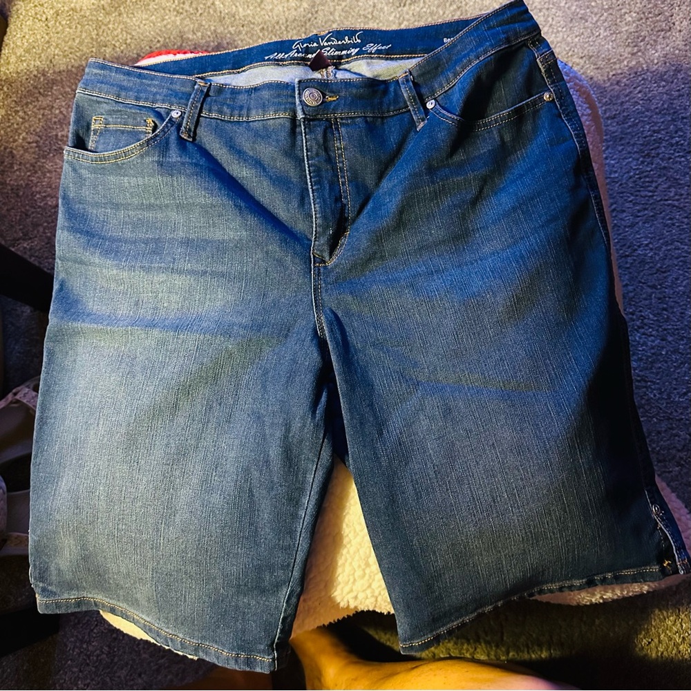 Gloria Vanderbilt Women’s  Dark Blue Jean Shorts